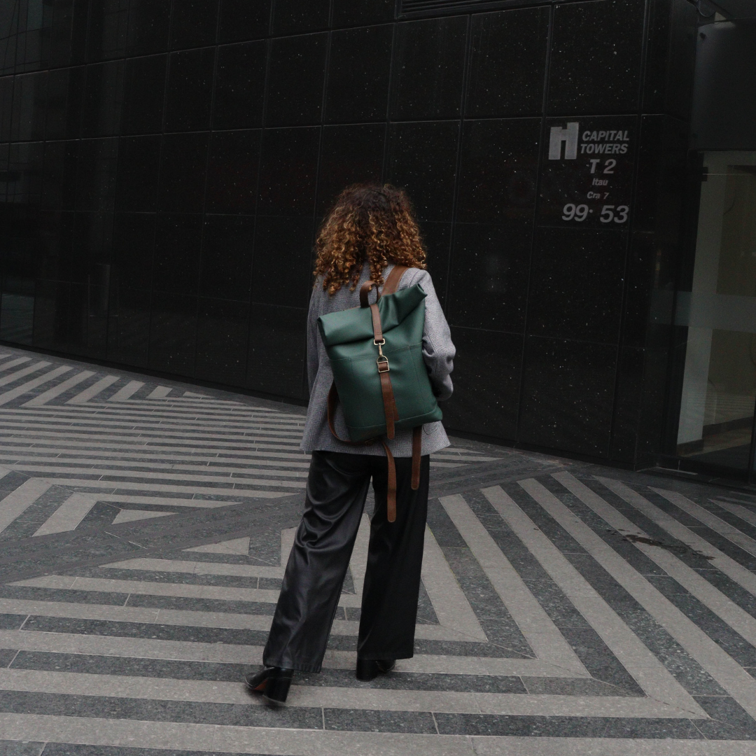 Morral de cuero vegano(PU) Runway verde-URBX