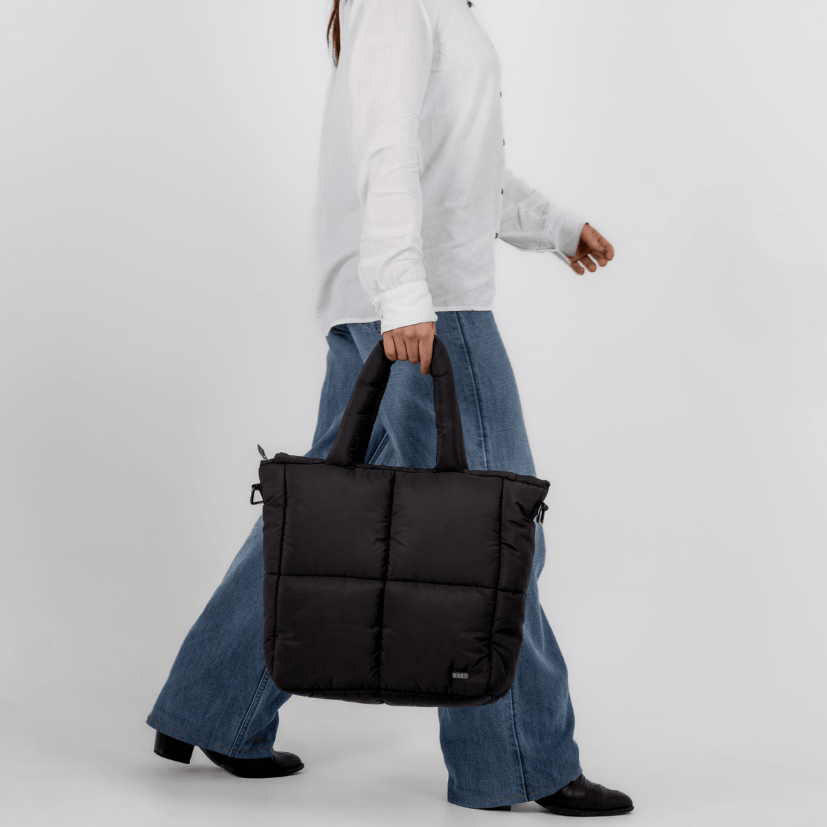 Bolso para la ciudad Puffer Authentic Standar Negro Vista Modela - urbx bags