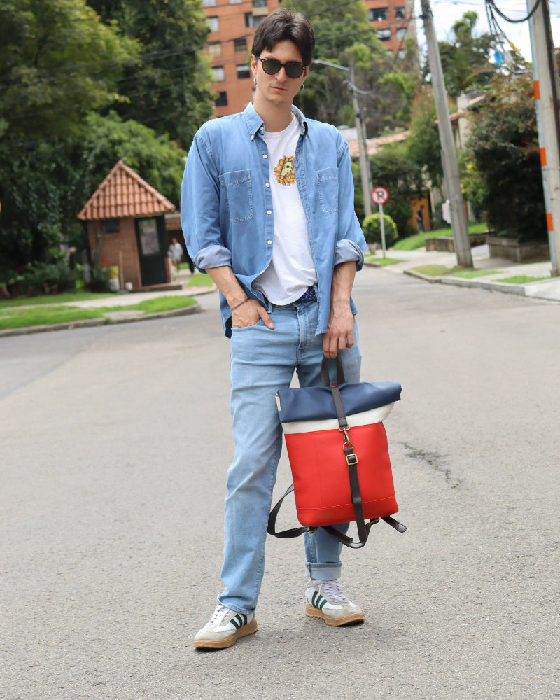 Morra ejecutivo runway rojo cereza modelo masculino urbano - Urbx Bags