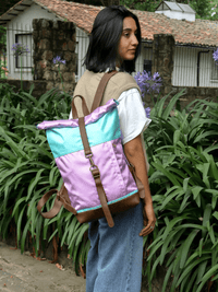 Morral de viajes Classic Lila Menta vista Modelo - urbx bags
