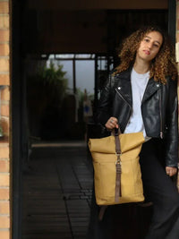 Morral ejecutivo Runway Amarillo vista Modelo - urbx bags